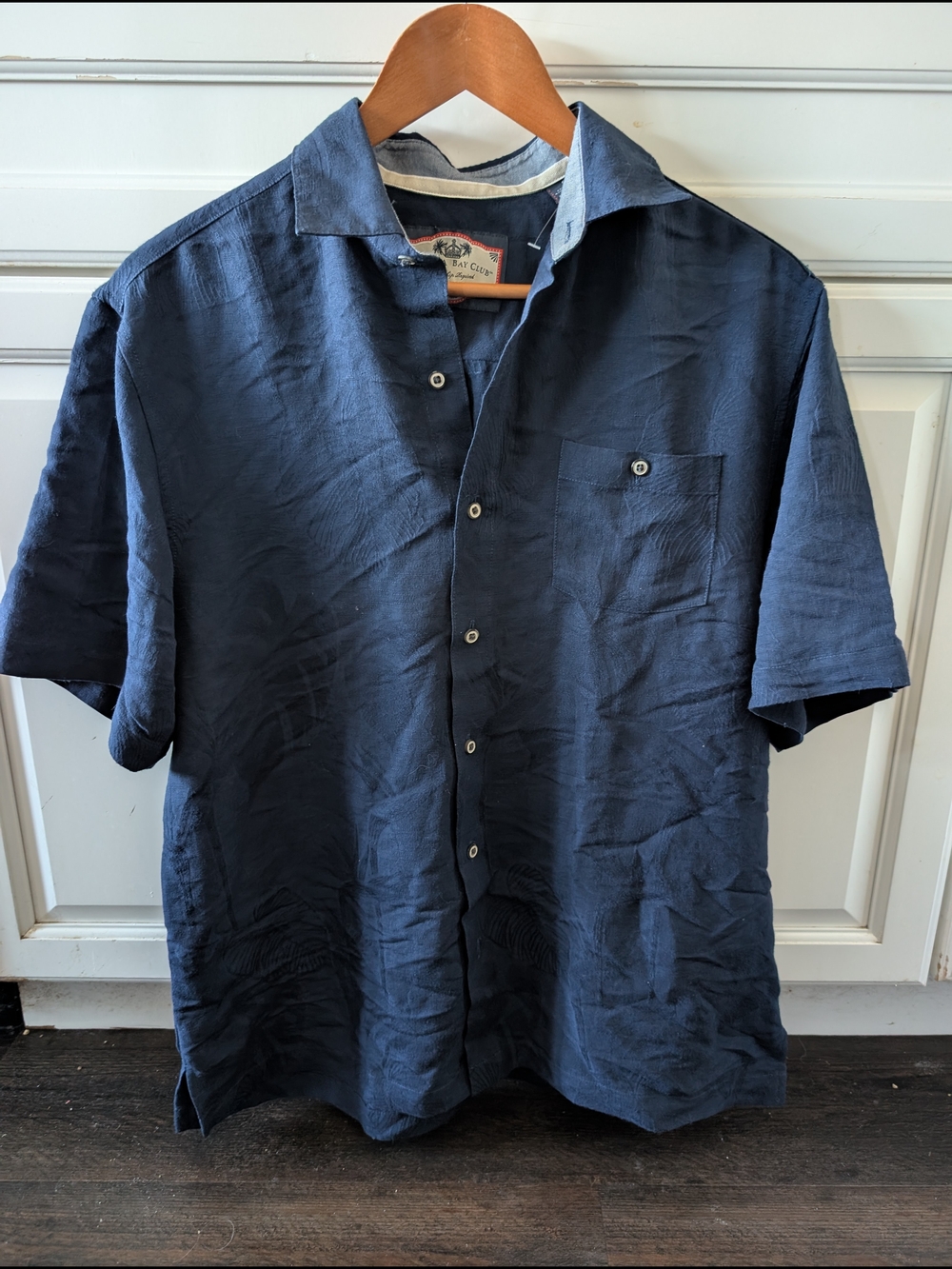 Nice Men's Navy Short-Sleeve Button Down Shirt Bahama Bay Club S/M Soft & Flowy